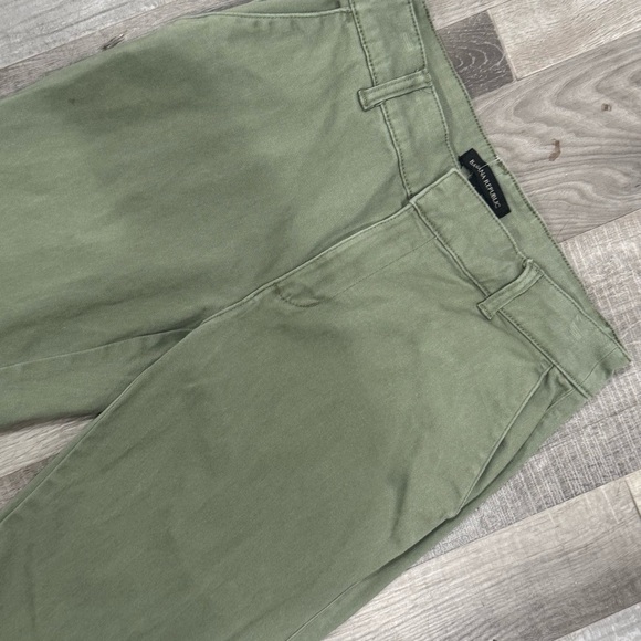 Banana republic skinny olive green pants ❤️ - Picture 4 of 7